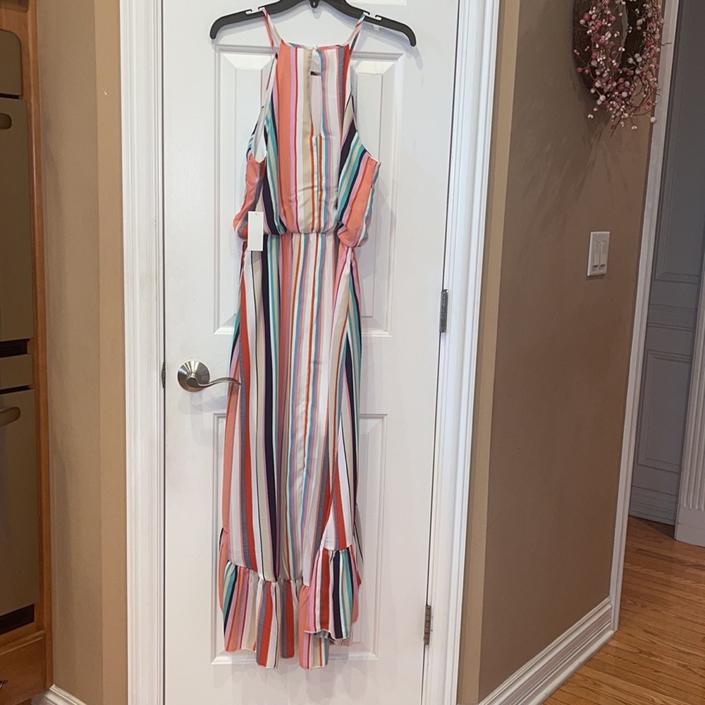 DRESS 👗❤️ 👗 - Picture 4 of 4